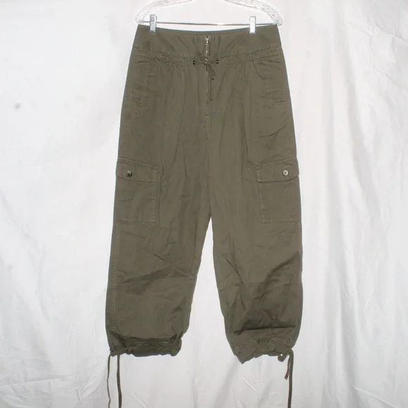 Venus Woman’s Olive Green Cargo Tie-Hem Utility Crop Pants — Size 14 - Picture 4 of 12